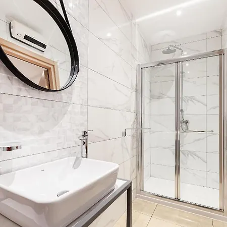 Apartment At 9020 By 360 Estates *