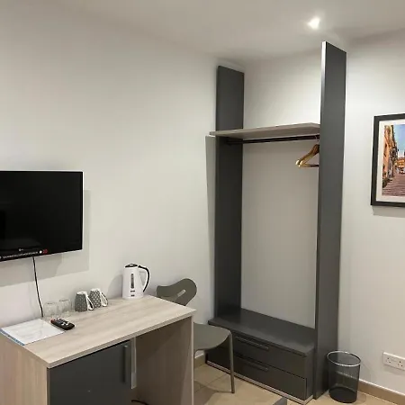 Hotel At 9020 Boutique 3*