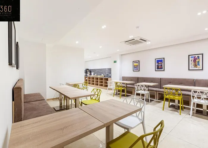 Hotel At 9020 Boutique 3*