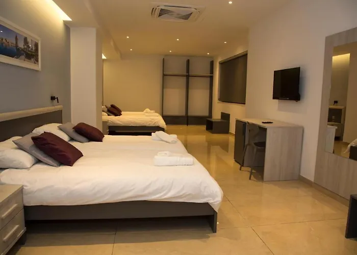 Hotel At 9020 Boutique 3*