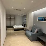 At 9020 Boutique Szálloda 3*