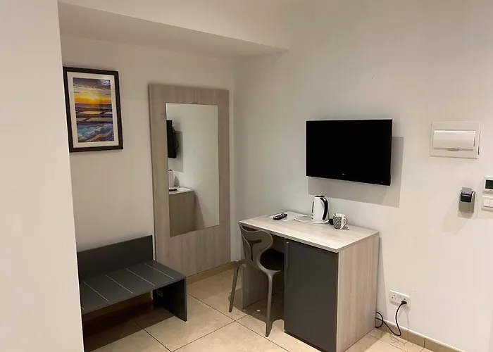 At 9020 Boutique 酒店 圣保罗湾城