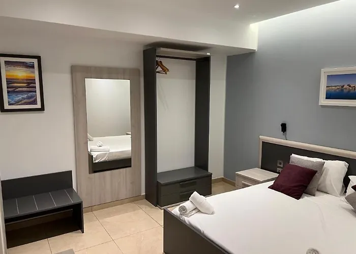 At 9020 Boutique 3* 圣保罗湾城