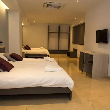 Otel At 9020 Boutique 3*